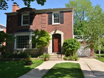 6141 N Legett Ave, Chicago, IL, 60646