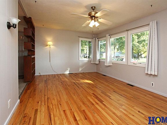 3rd image of 841 N 42nd St