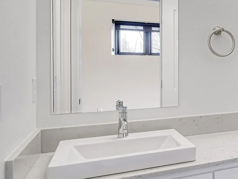 1/2 bath