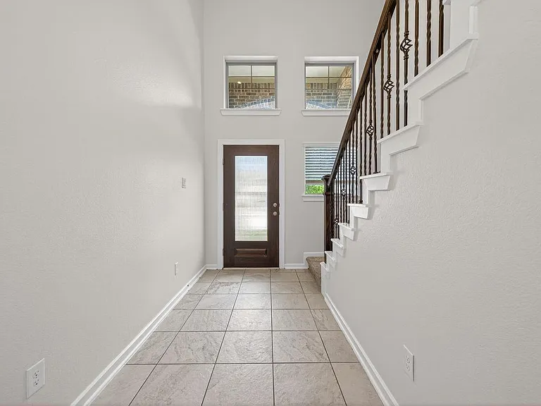 12154 Texas Trumpet Trl — Photo 2