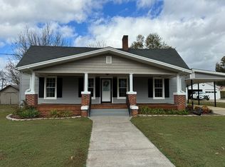 337 Virginia Dr, Yadkinville, NC 27055