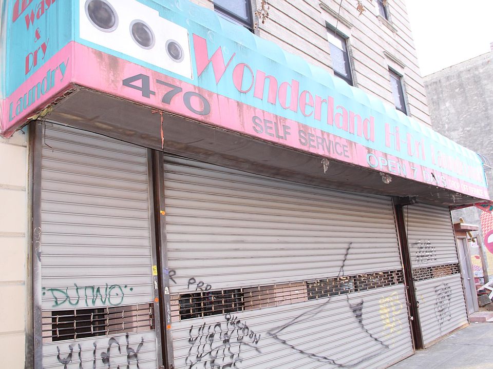 1st image of 470 Halsey St