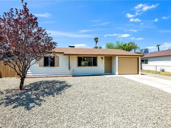 841 S Harvard St, Hemet, CA 92543