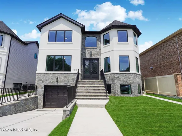 1015 Edgegrove Ave, Staten Island, NY 10309