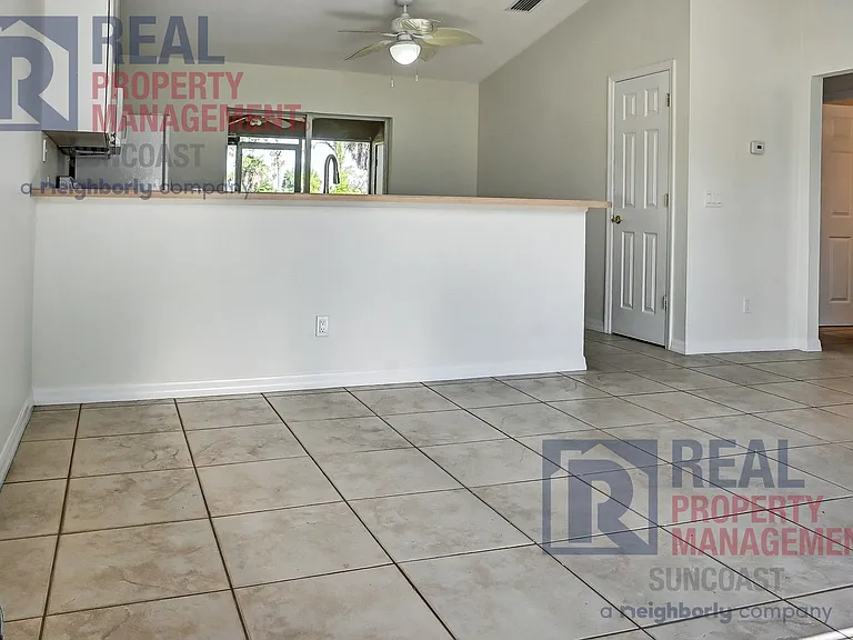 230 Rotonda Blvd W #A — Photo 14