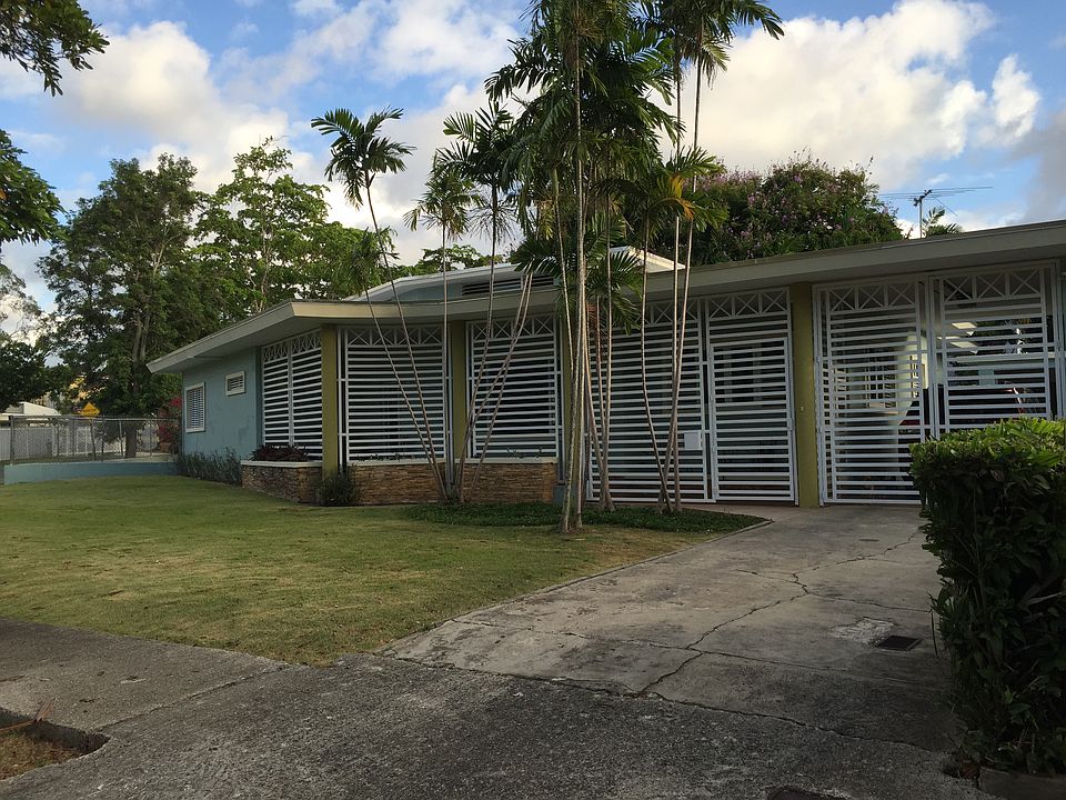Front View & Main Car Port