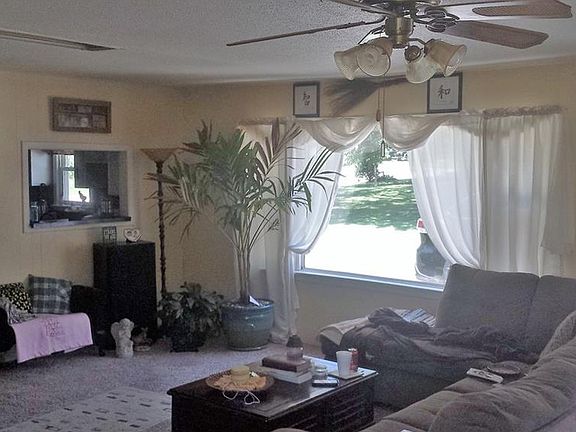4th image of 100 S Edgewood Dr