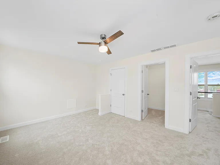 9771 W 143rd St — Photo 31