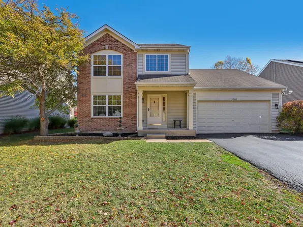 2060 Lyndhurst Ln, Aurora, IL 60503