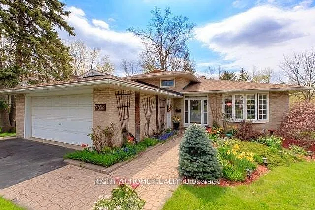 4 bed, $3,500 — Photo 1
