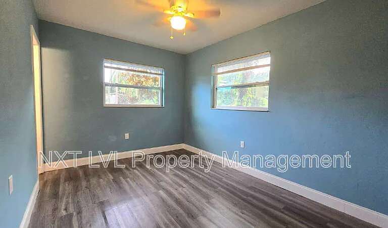 240 W Mariana Ave #B — Photo 7