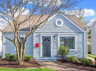 5348 N Bay Ridge Ave, Whitefish Bay, WI 53217