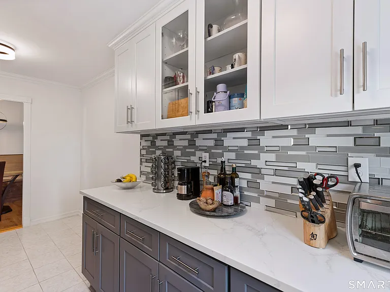 30 Glenbrook Rd #2E — Photo 9