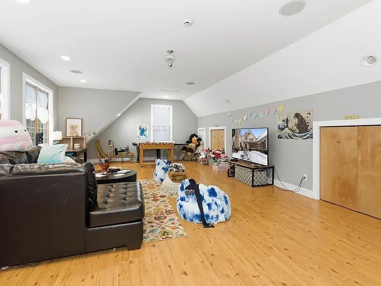 4000 Windsor Dr — Photo 24