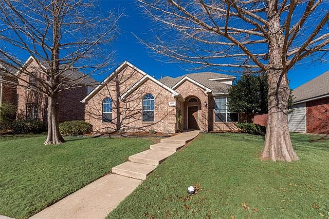 1st image of 5908 Deer Run Dr
