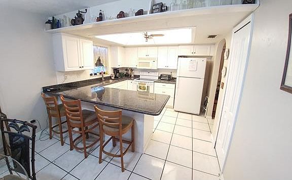 4th image of 4525/4527 SW 9th Ave