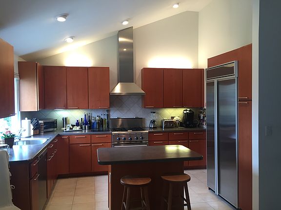 2nd image of 18 Alan Crest Dr
