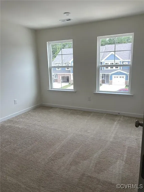 3 bed, 1667 sqft, $2,800 — Photo 2