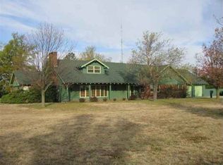 775 12th Rd, Lyons, KS 67554