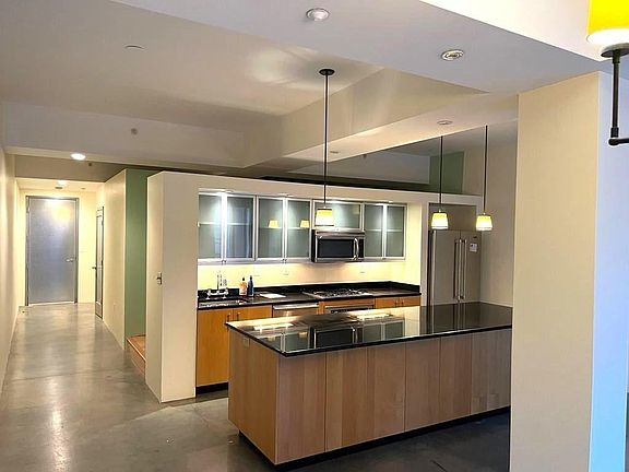 4th image of 1315 Washington St #410