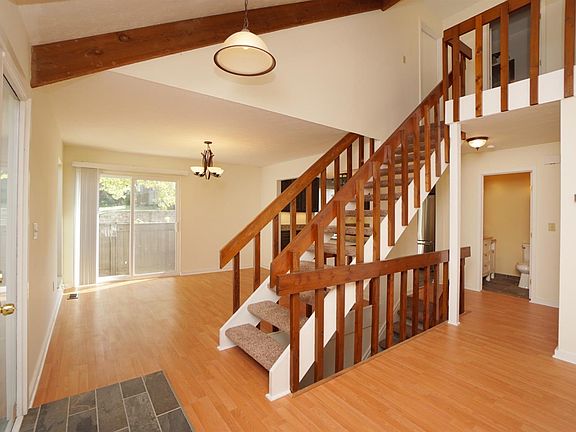 5th image of 144 Twin Lakes Dr