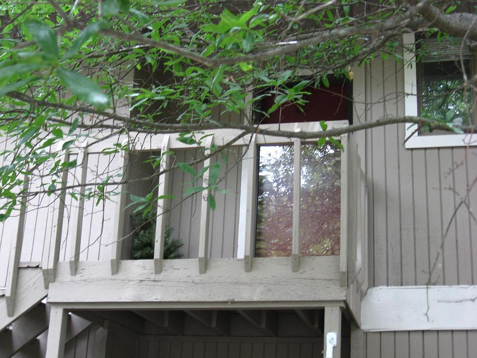 1st image of 1401 N Pierce St APT 15