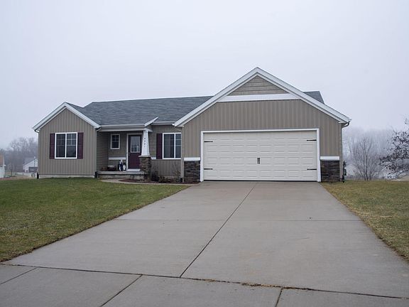 2nd image of 4521 Mesa Ct SE