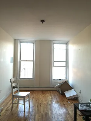 Rented by EXR | media 2