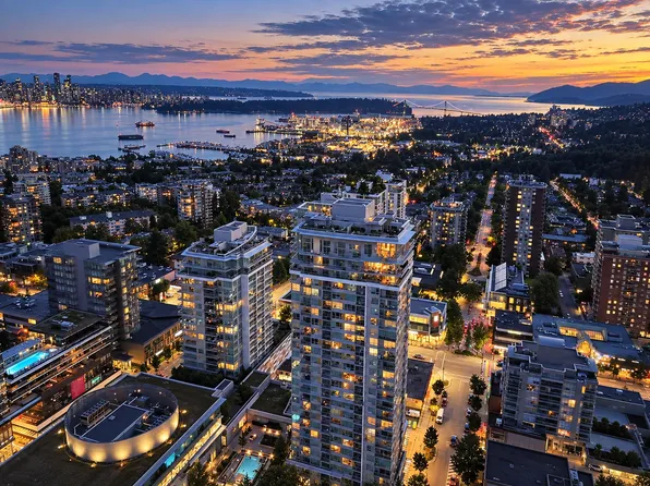 125 E 14th St #704, North Vancouver, BC V7L 2N7