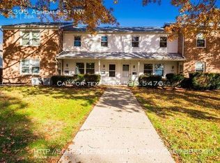2395 Ashdale St NW, North Canton, OH 44720