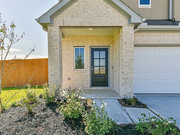 4th image of 13009 Sapphire Lake Ln