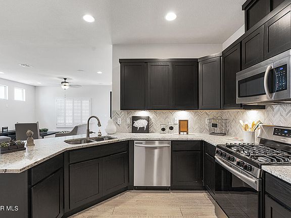 2nd image of 3716 Lana Pl