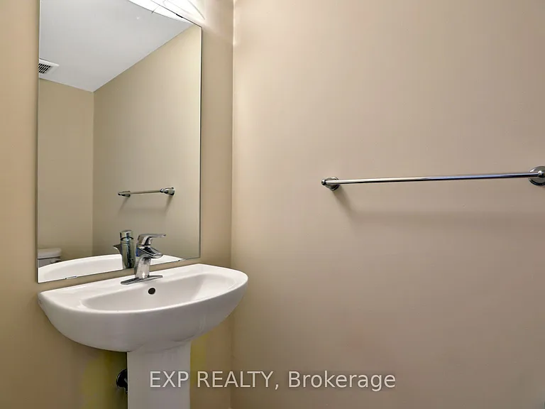 7 Pagebrook Cres — Photo 12