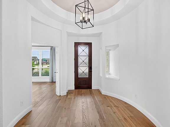 4th image of 2600 Gavin Dr