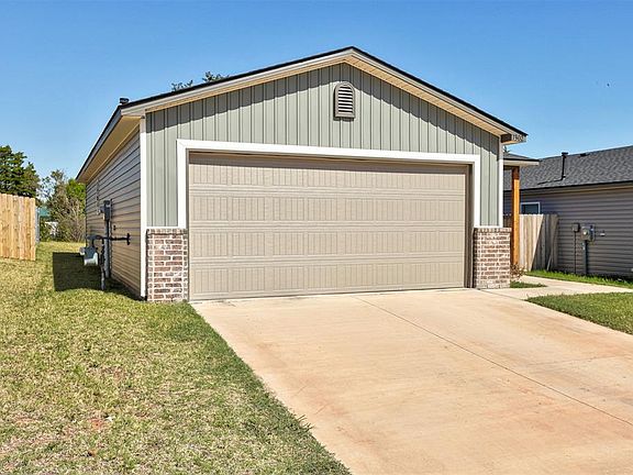 3rd image of 1302 Guthrie Farms Blvd