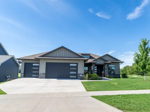 4101 Barbaro Ave, Iowa City, IA 52240