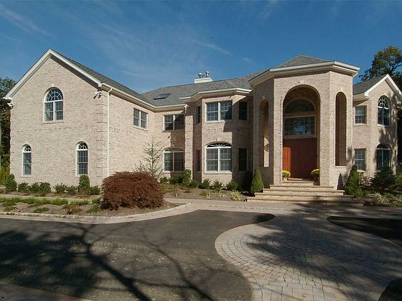 5th image of 1 Nora Ct