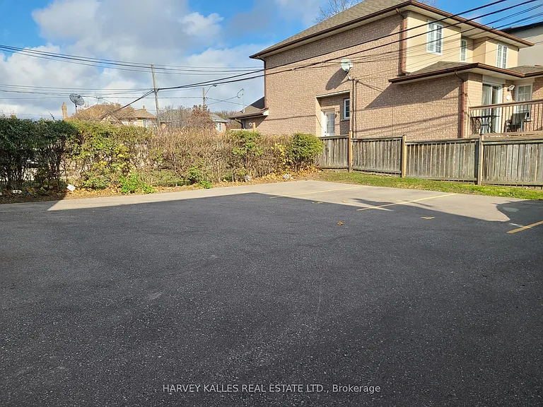 521 Browns Line #5 — Photo 22