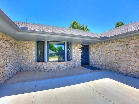4th image of 2504 W Vail Ct