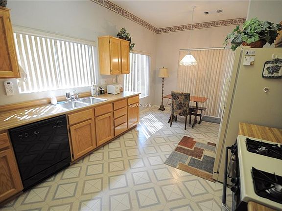 5th image of 2441 Banora Point Dr #0
