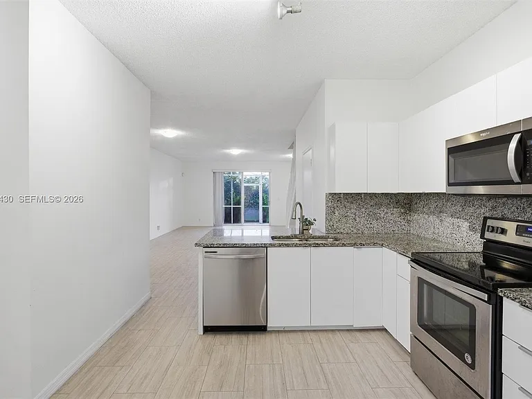 2066 Madeira Dr #2066 — Photo 18