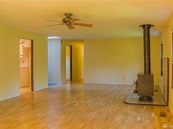 5th image of 3106 College St SE