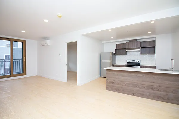 Rented by Oxford Property Group | media 24
