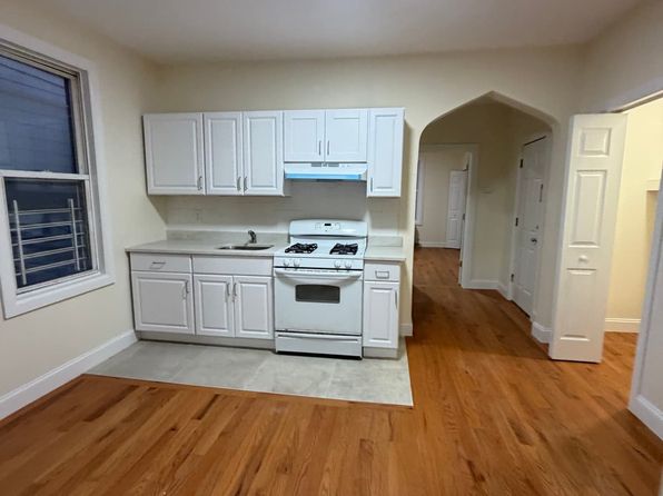 144-146 Ball St #2L