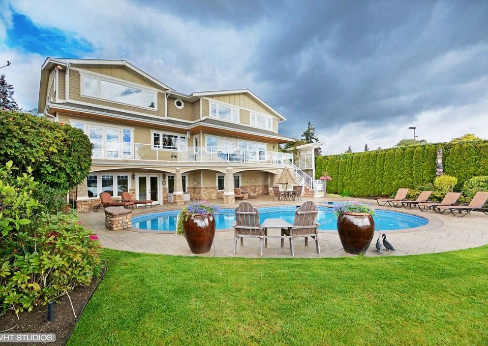 2nd image of 16290 Beach Dr NE