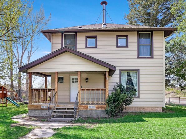 317 W C St, Shoshone, ID 83352