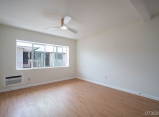 828 Waiaka Pl #86D051593, Honolulu, HI 96826