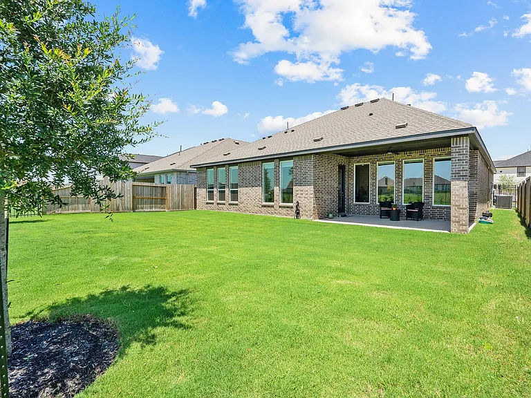 31051 Sun Valley Dr — Photo 43