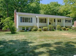 51 Woodstead Rd, Ballston Lake, NY 12019