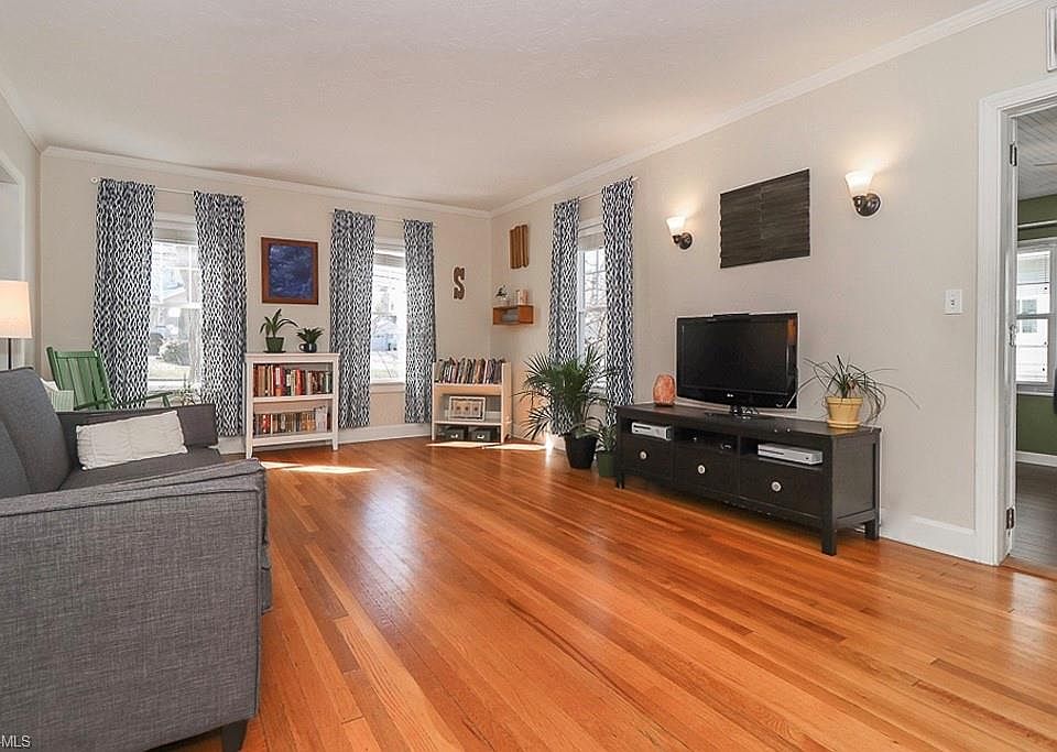 729 Park Ave, Amherst, OH 44001 Zillow